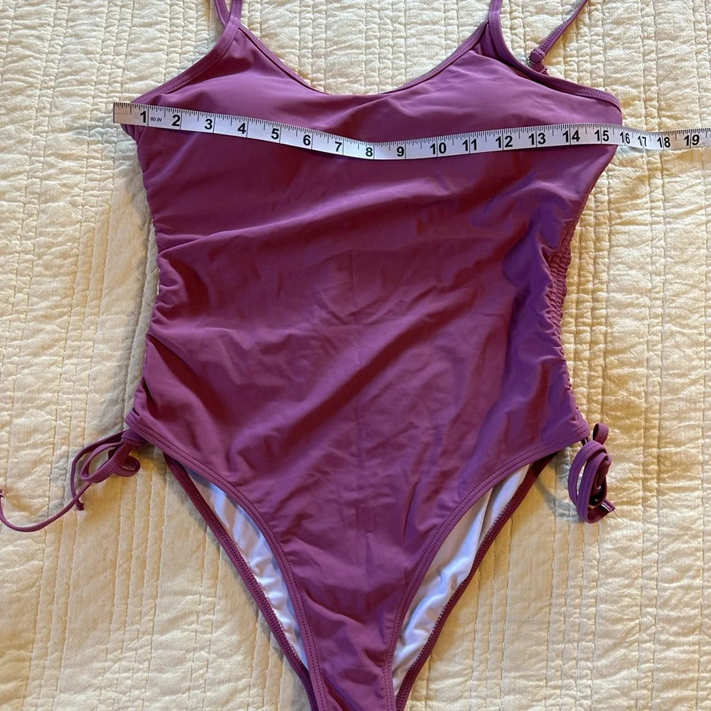 Women’s Amazon Basics One Piece Swimsuit in Purple size Large
